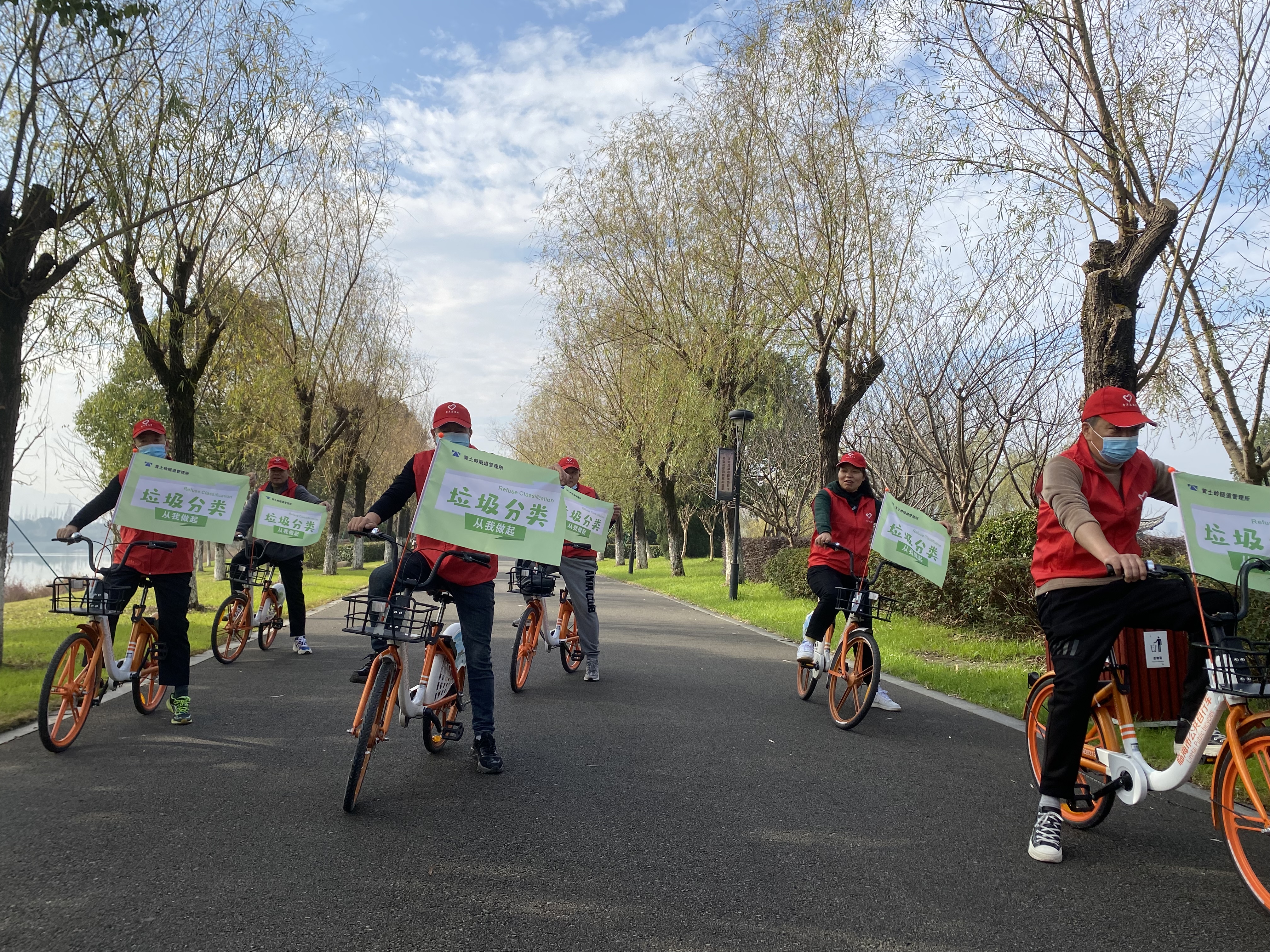 1640825659950911.jpg 靈湖現(xiàn)場(chǎng)林玲攝2.jpg